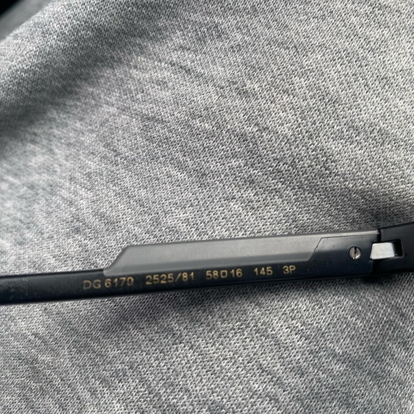 Designer shades. - Picture 2 of 10